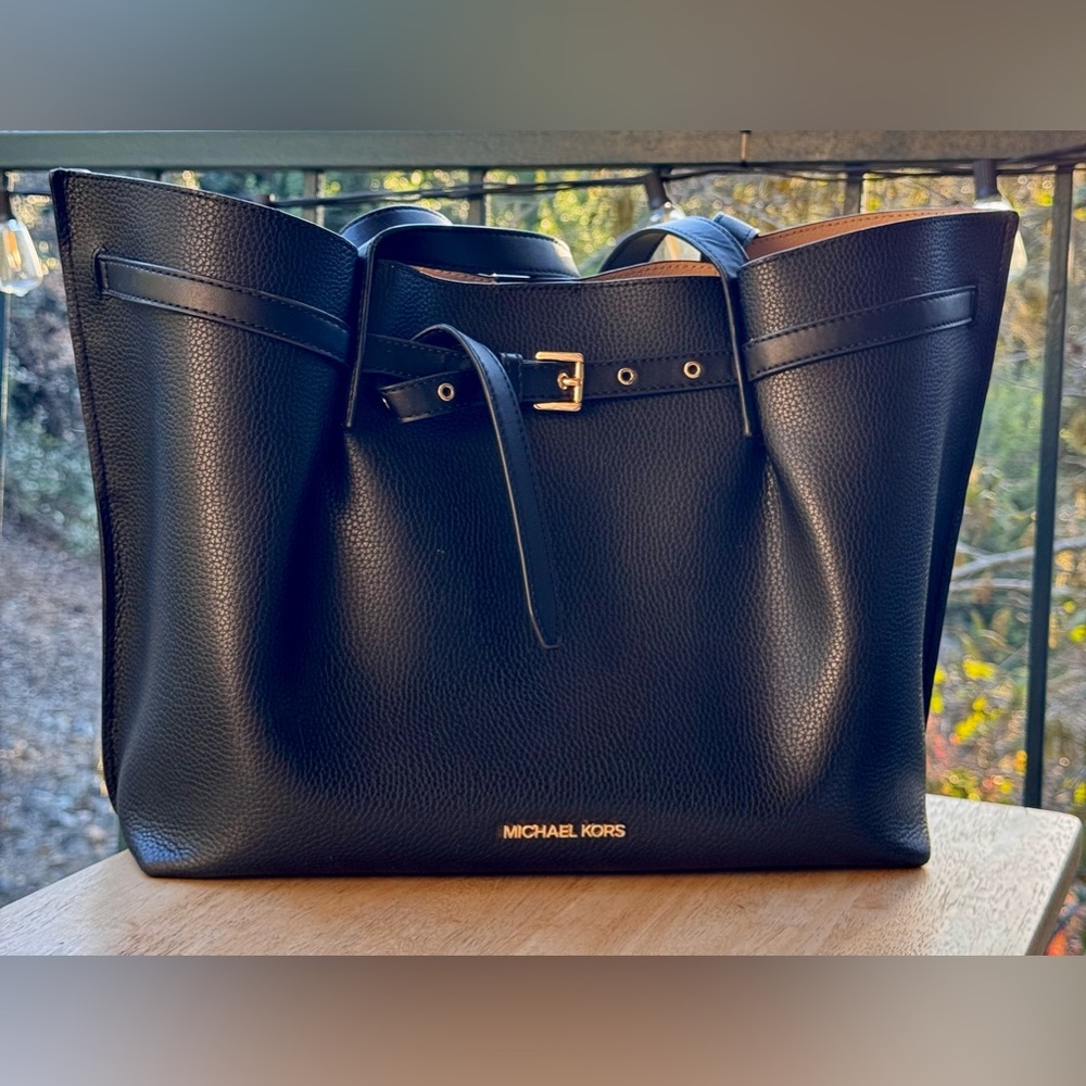 Michael Kors Emilia Large Tote Leather Shoulder Handbag Black - Good Condition